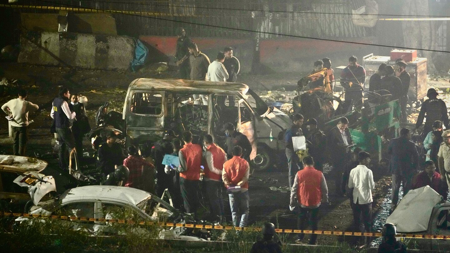 New Delhi car blast kills at least 8 people, police say