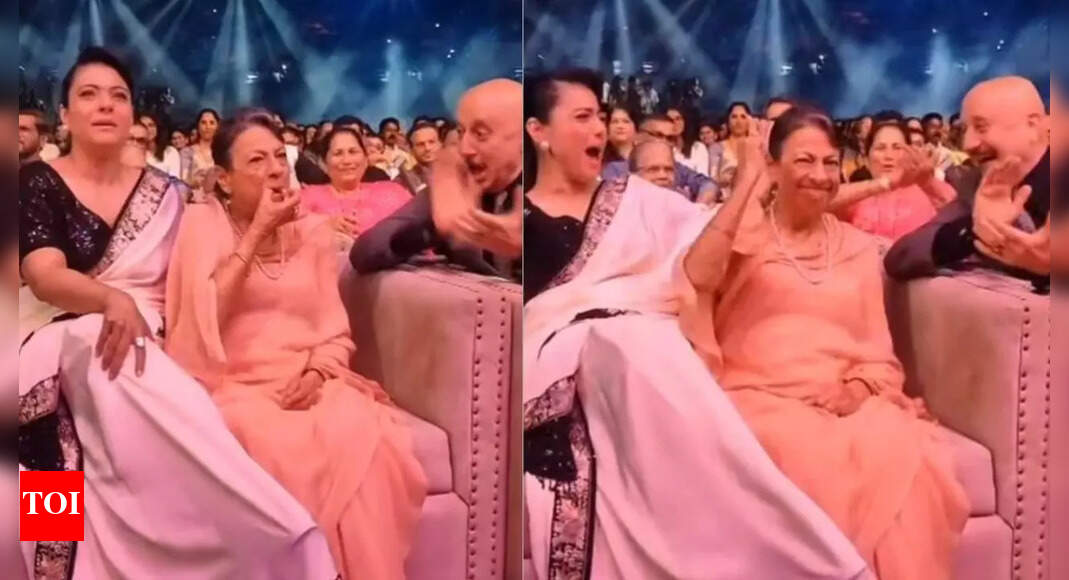 Proud mum Tanuja whistles at awards show on daughter Kajol’s request; Anupam Kher calls her a 'great mother and coolest heroine’ - WATCH